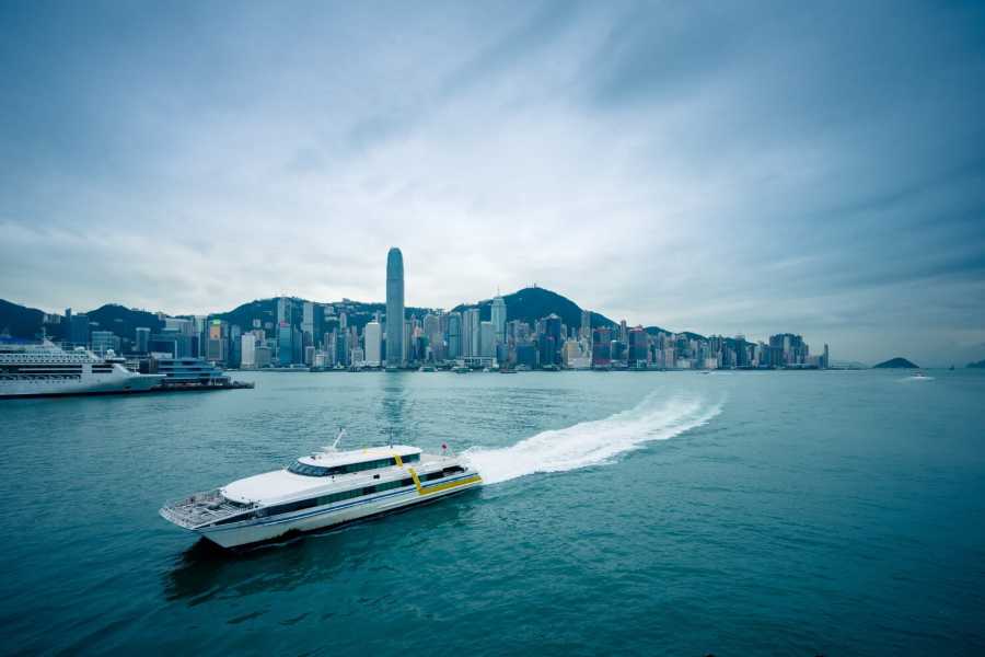 Yacht at sea enjoying the benefits of boat registration in Panama